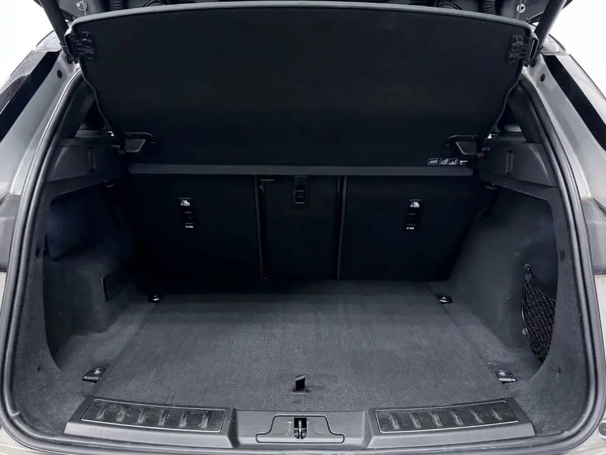 2022-land-rover-range-rover-evoque-15-p300e-r-dynamic-se-big-6