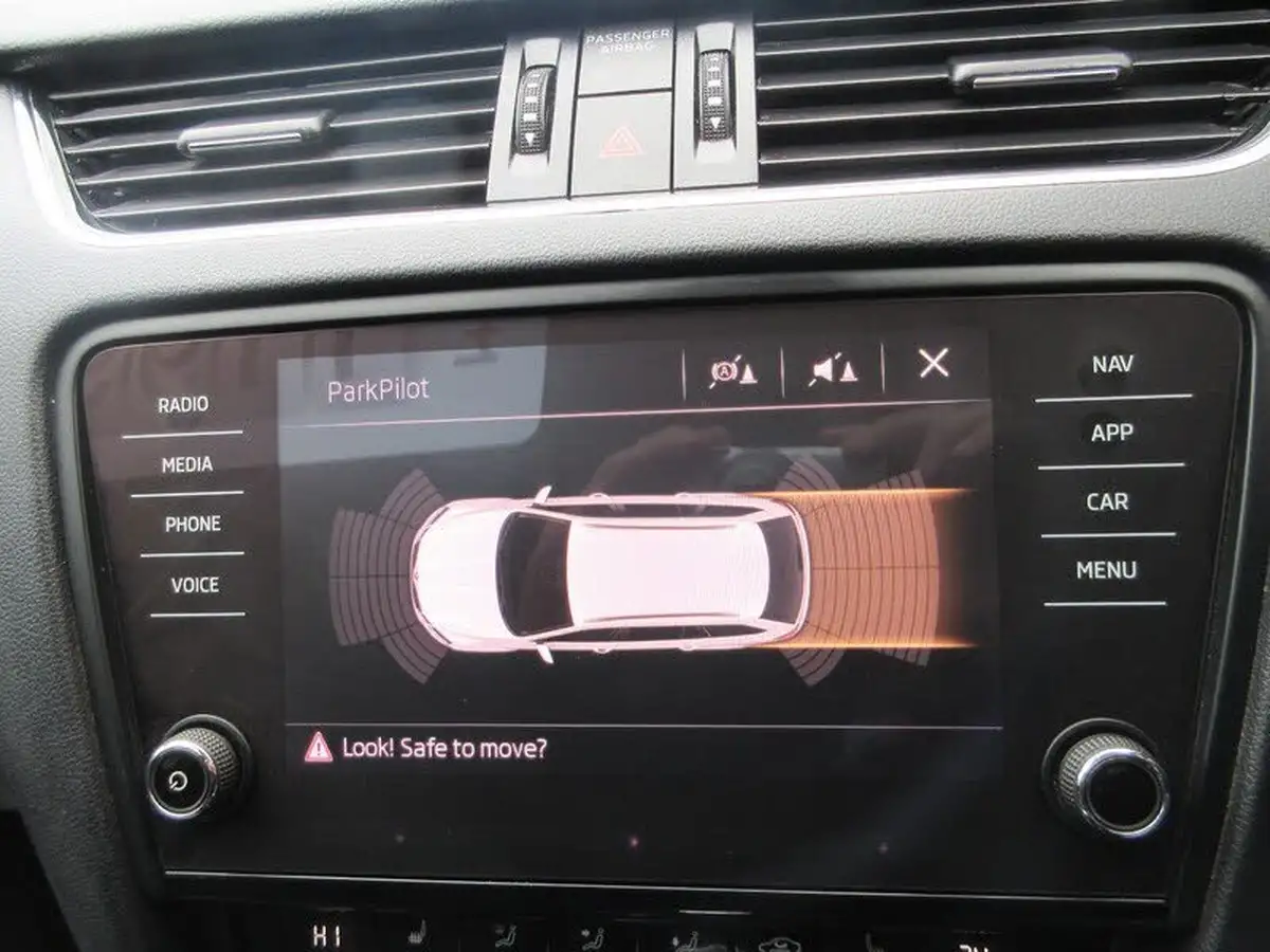 2019-skoda-octavia-15-tsi-se-l-estate-dsg-big-18