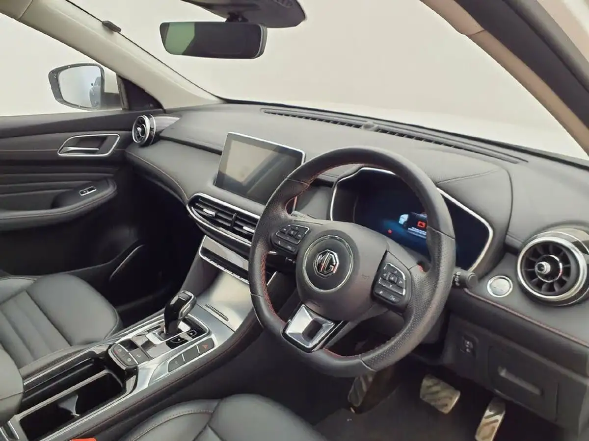 2022-mg-hs-15t-gdi-exclusive-258ps-plug-in-hybrid-auto-big-3