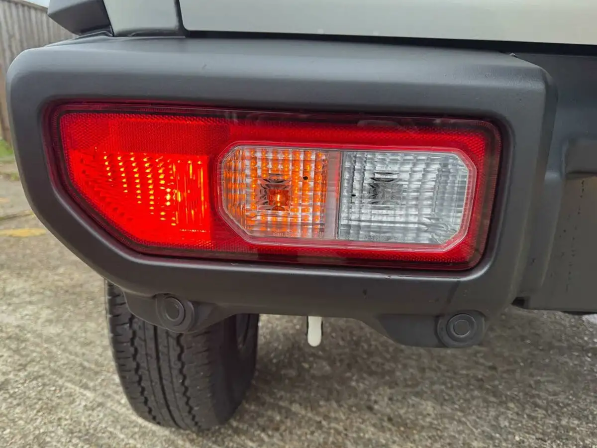 2024-suzuki-jimny-15-sierra-4wd-big-53
