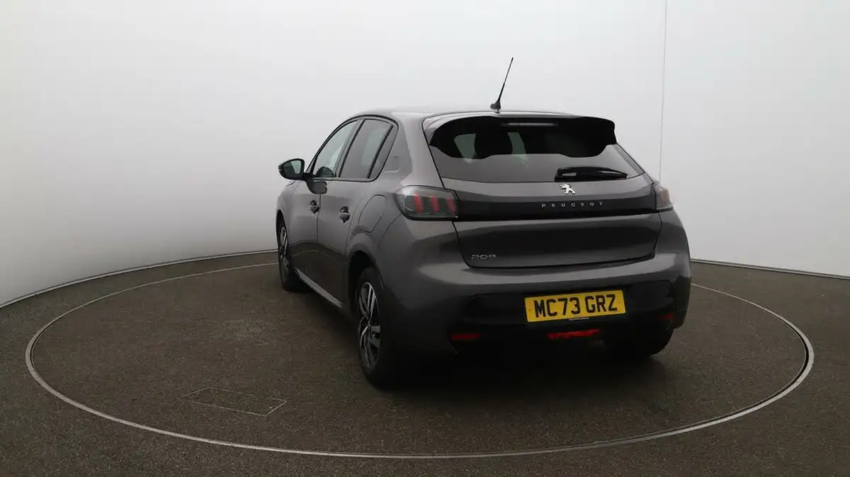 2023-peugeot-208-12-puretech-allure-premium-100ps-eat8-big-51
