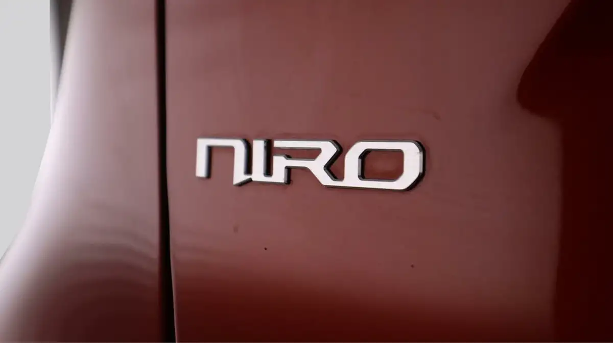2023-kia-e-niro-ev-2-64-big-19