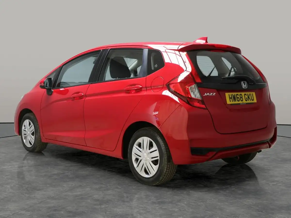 2018-honda-jazz-13-i-vtec-s-big-12