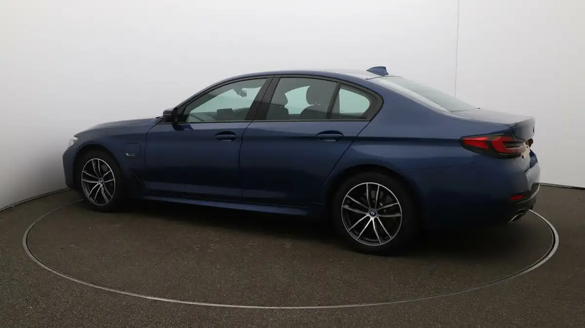 2021-bmw-5-series-20-530e-m-sport-saloon-4d-big-40