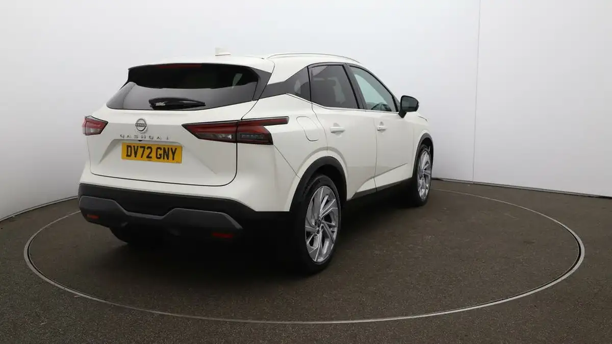 2022-nissan-qashqai-13-dig-t-tekna-big-48