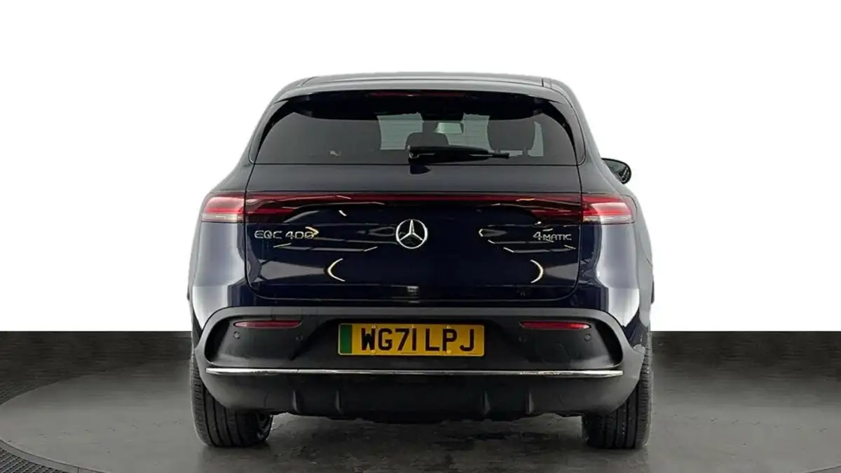 2022-mercedes-benz-eqc-e-eqc-400-amg-line-big-4