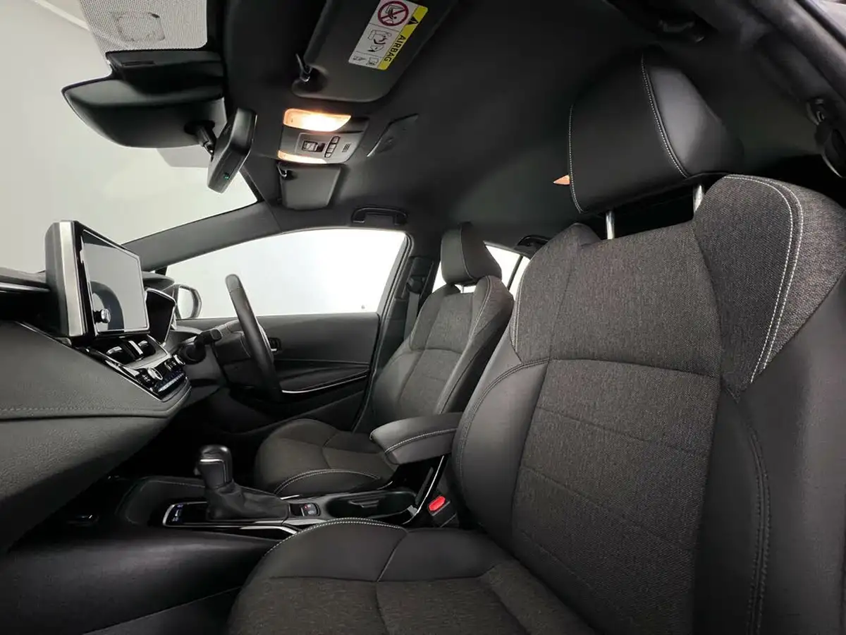 2022-toyota-corolla-18-vvt-i-design-120bhp-trk-hatchback-5d-big-13