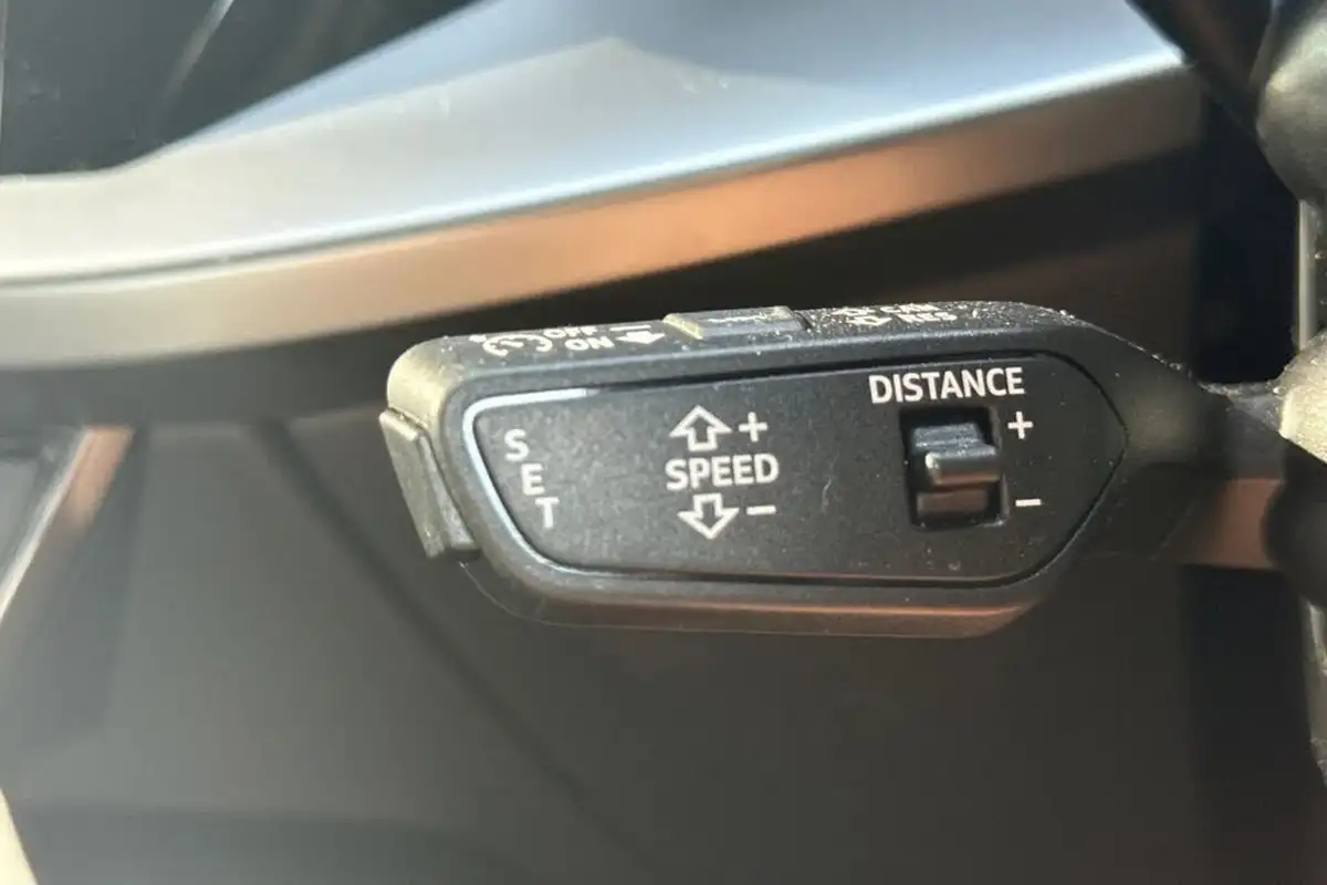 2022-audi-a3-10-30-tfsi-s-line-sportback-5d-big-32