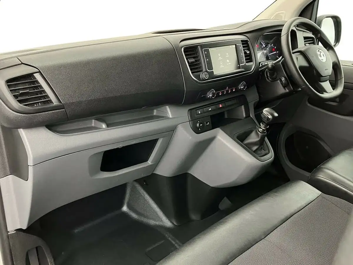 2021-vauxhall-vivaro-15td-2900-l2h1-dynamic-100pseu6dt-big-8