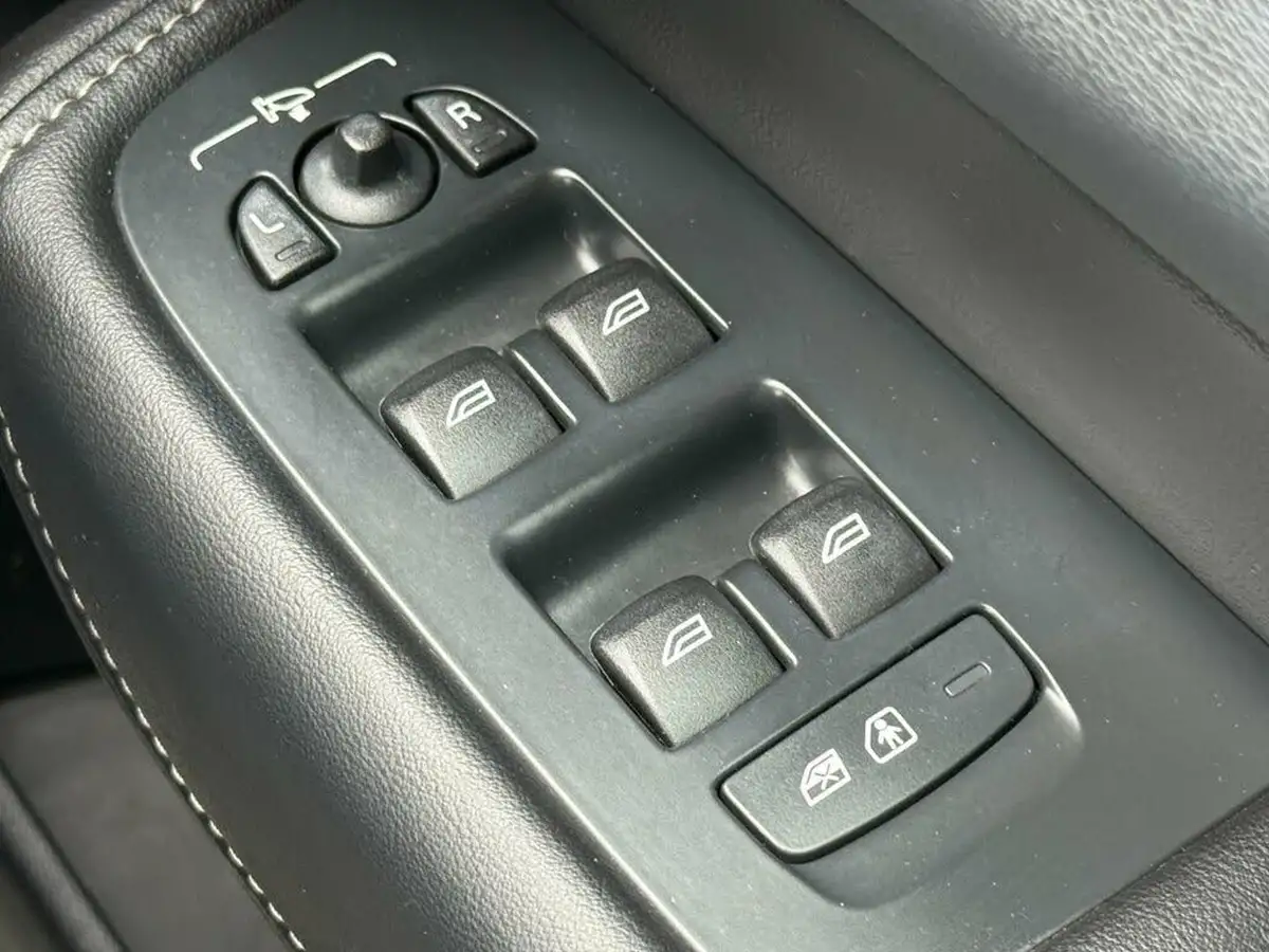2021-volvo-xc60-20td-b4-inscription-pro-awd-big-36