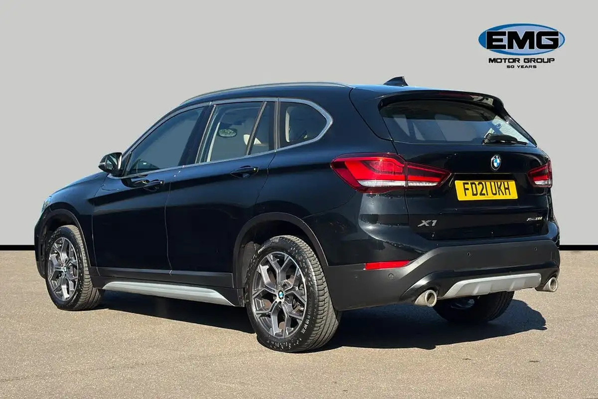 2021-bmw-x1-20-xdrive20i-xline-big-3
