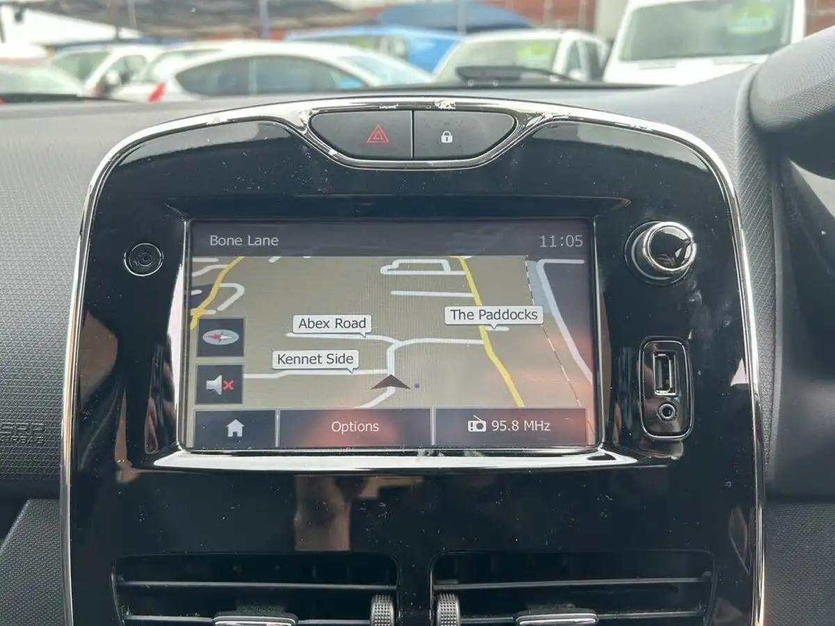 2015-renault-clio-15dci-dynamique-s-medianav-edc-auto-big-12