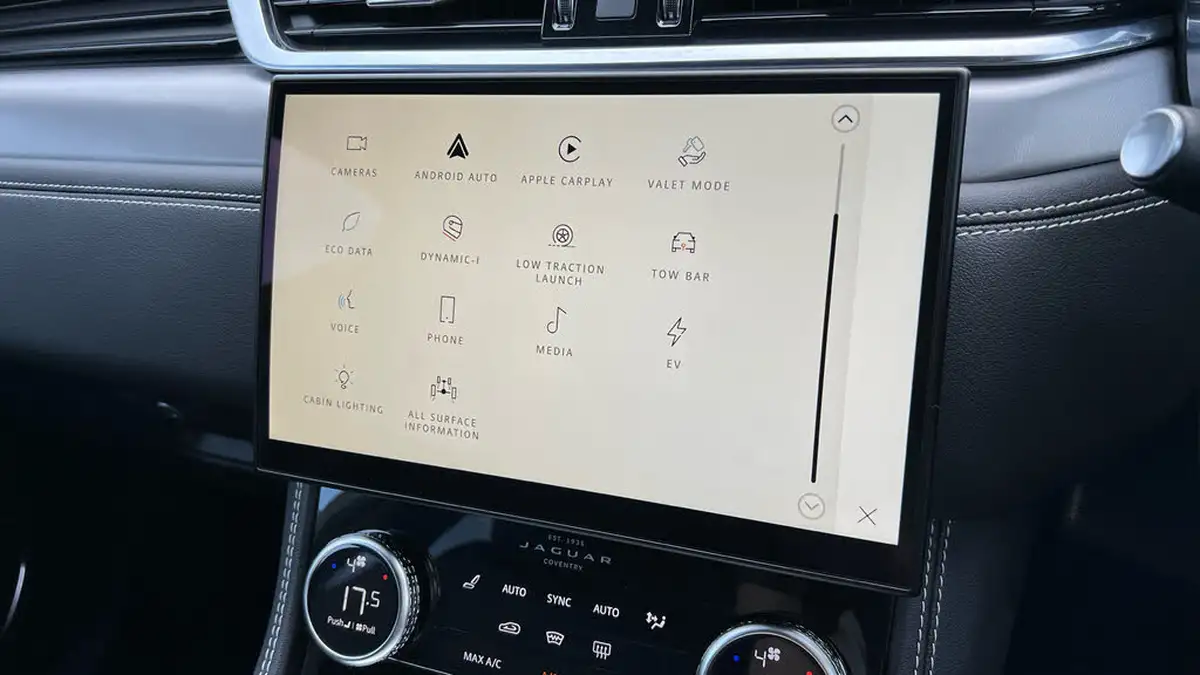 2023-jaguar-f-pace-20-p250-r-dynamic-se-black-big-24