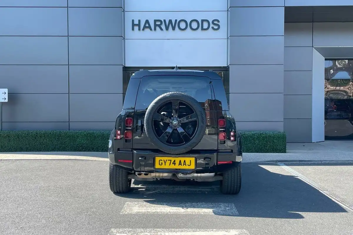 2024-land-rover-110-defender-30-d350-x-dynamic-hse-big-6