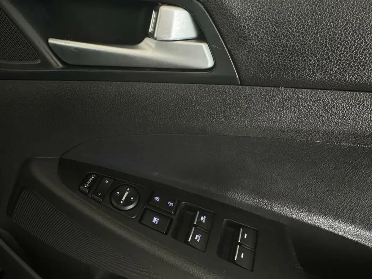 2018-hyundai-tucson-16-gdi-se-nav-big-17