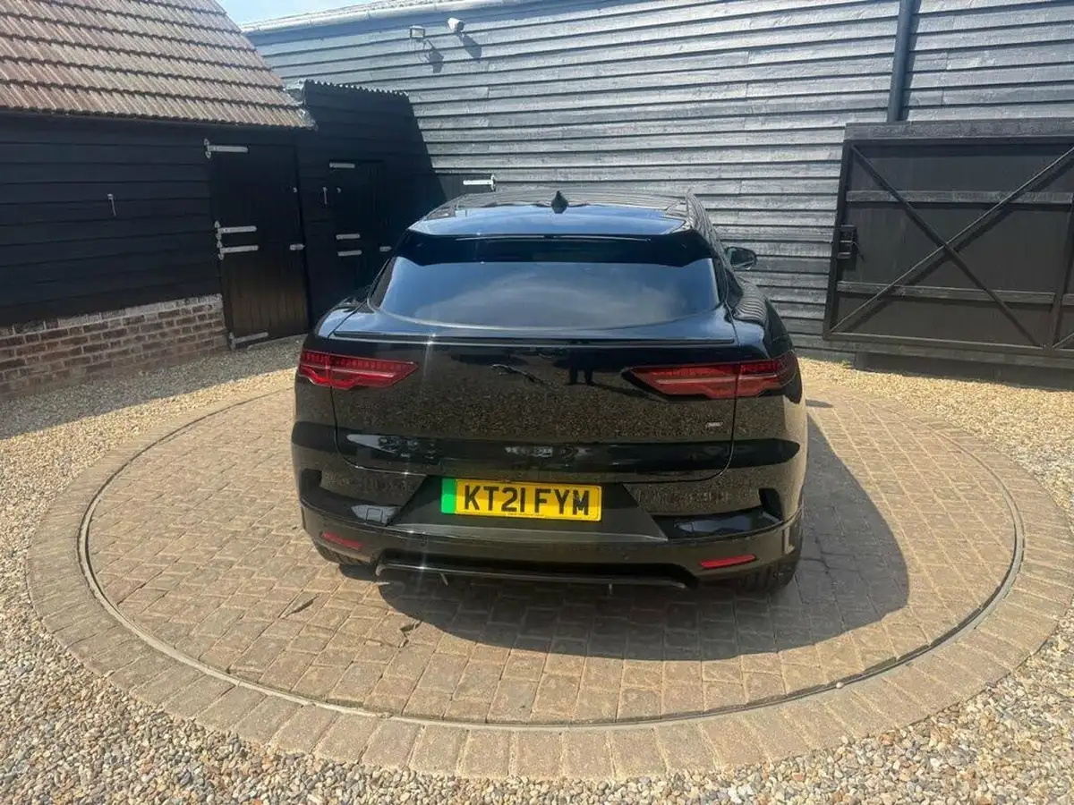 2021-jaguar-i-pace-ev400-hse-big-50