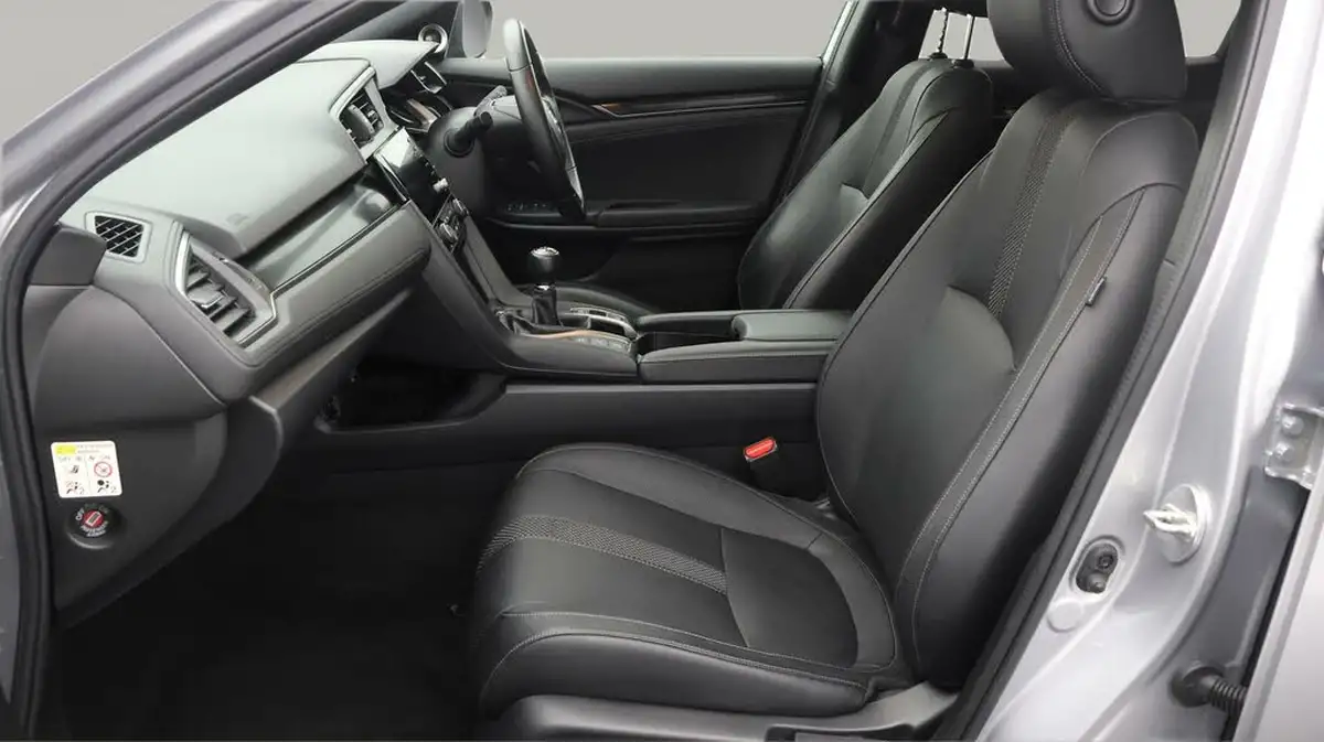 2020-honda-civic-16-i-dtec-ex-ss-hatchback-5d-big-13
