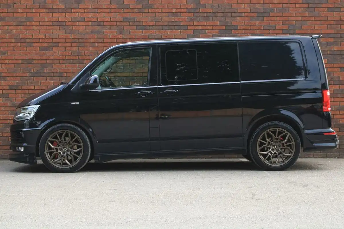 2019-volkswagen-transporter-big-16