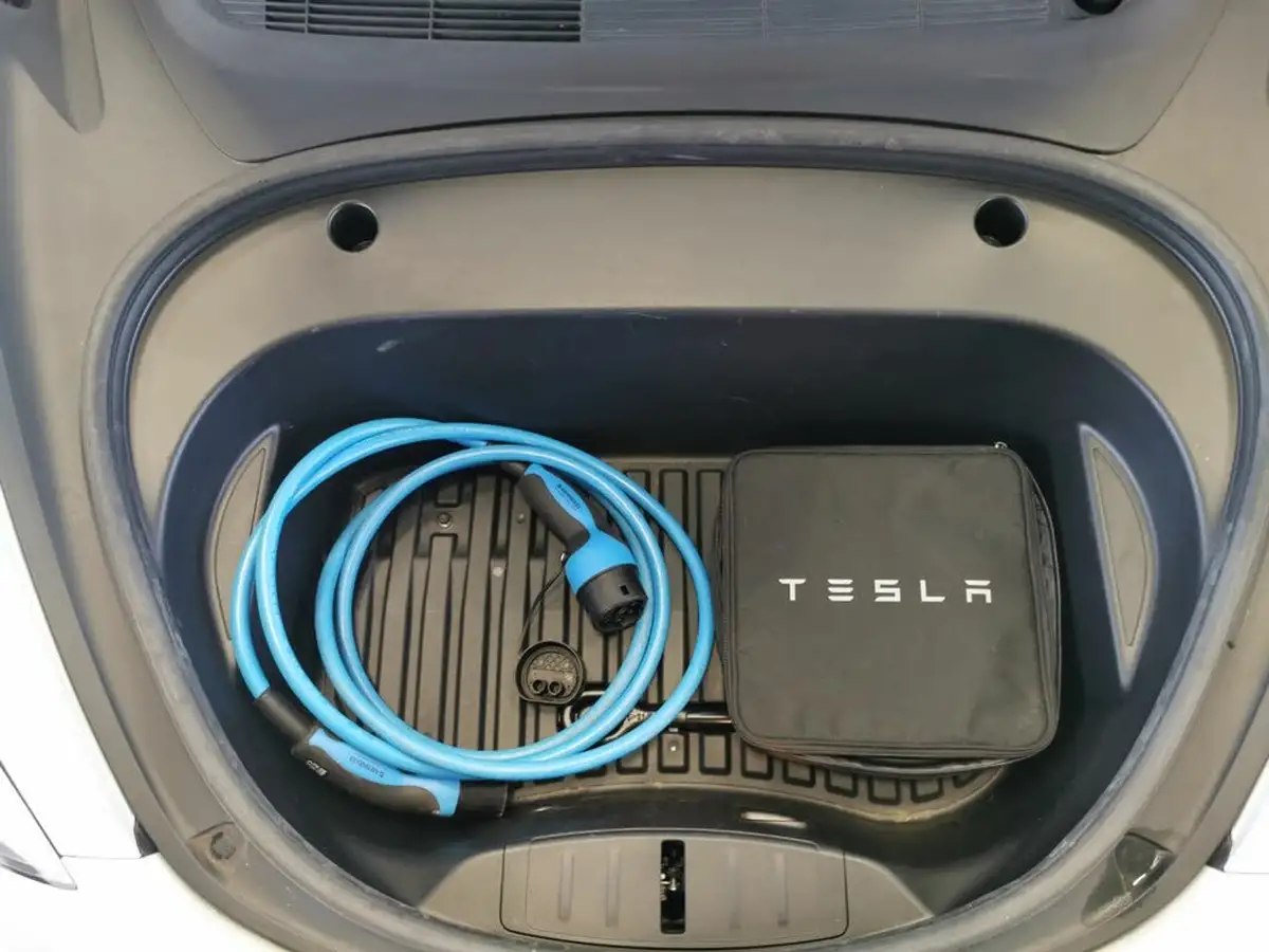 2021-tesla-model-3-e-long-range-awd-big-37