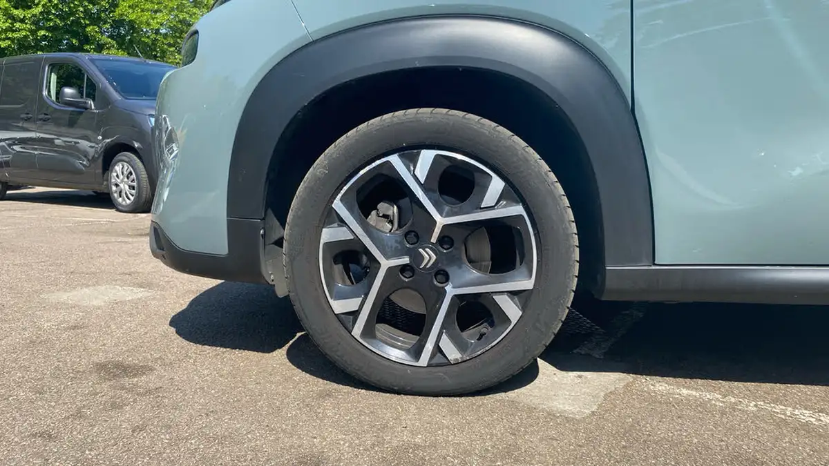 2023-citroen-c3-aircross-12-puretech-shine-plus-130ps-eat6-big-13