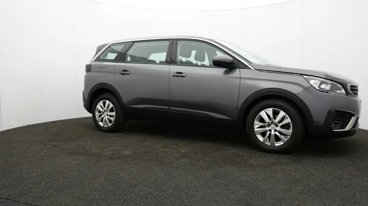 2018-peugeot-5008-suv-12-puretech-active-big-36