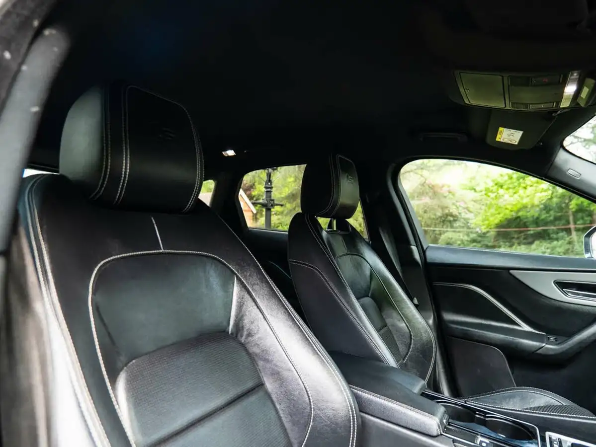 2017-jaguar-f-pace-30td-s-big-11