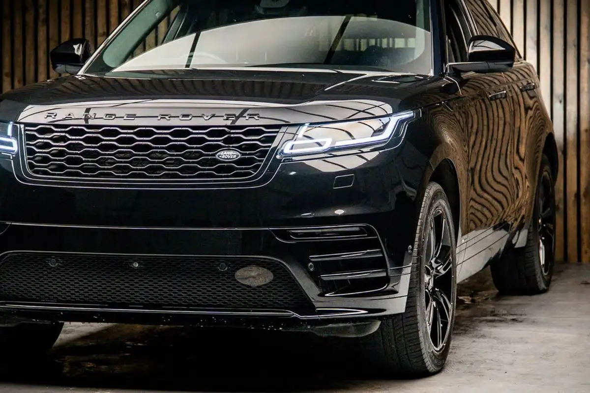 2021-land-rover-range-rover-velar-20-d200-velar-edition-big-11