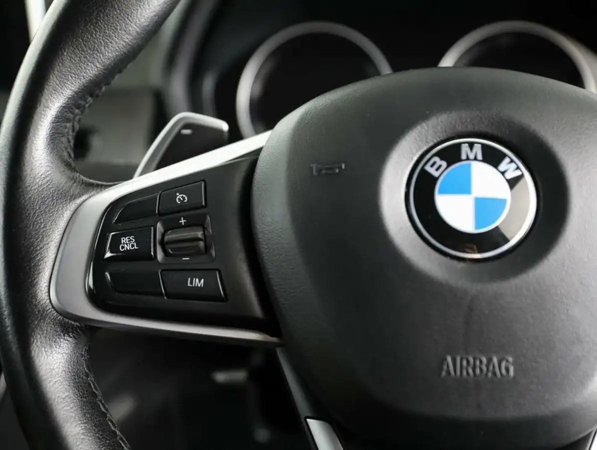 2022-bmw-x1-20-sdrive20i-xline-big-20