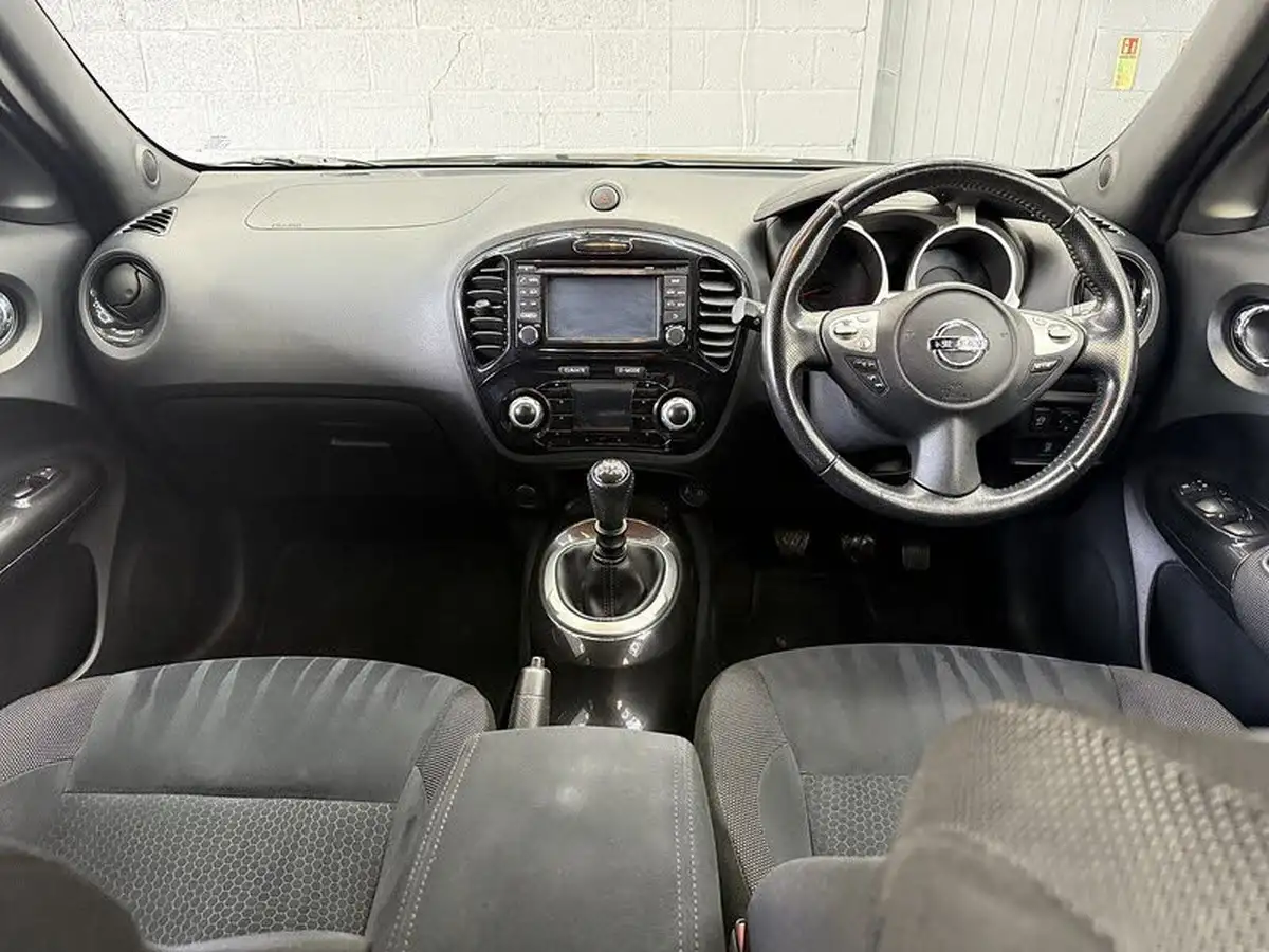 2015-nissan-juke-16-acenta-premium-190ps-1618cc-big-30
