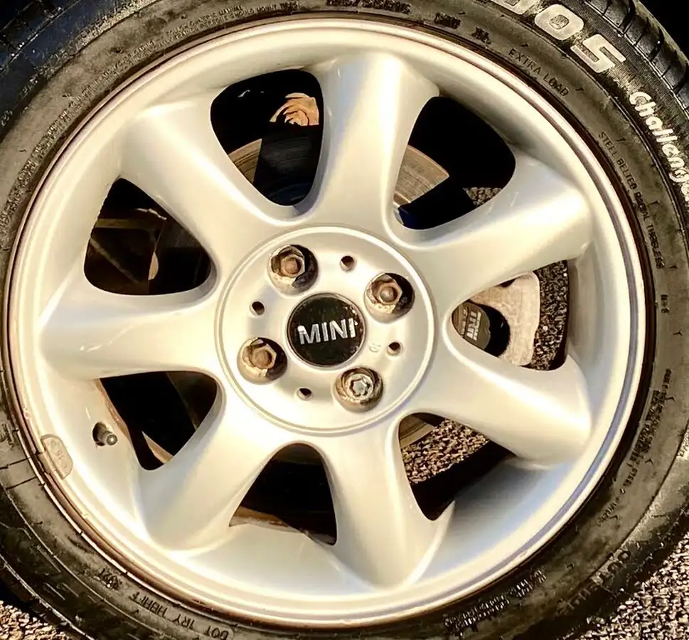 2008-mini-clubman-16-cooper-120bhp-big-10