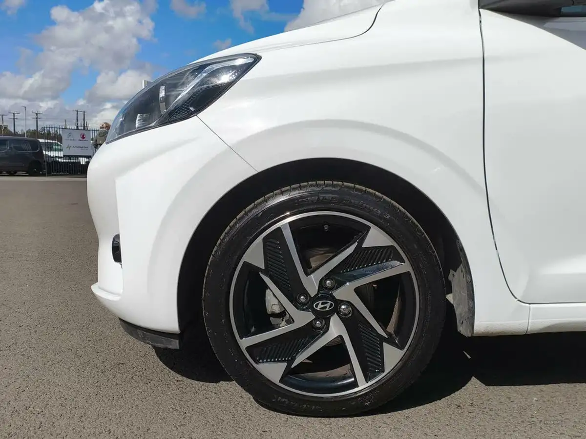 2024-hyundai-i10-10-premium-67ps-auto-big-4