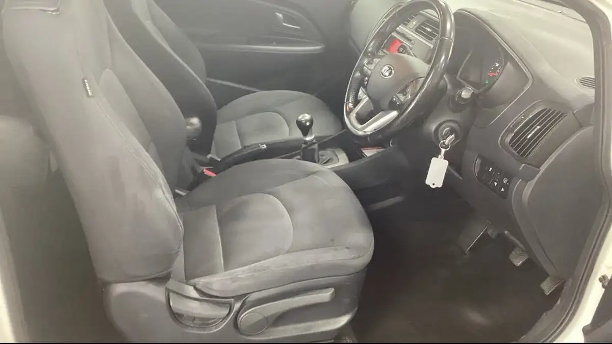2013-kia-rio-125-2-3d-big-2