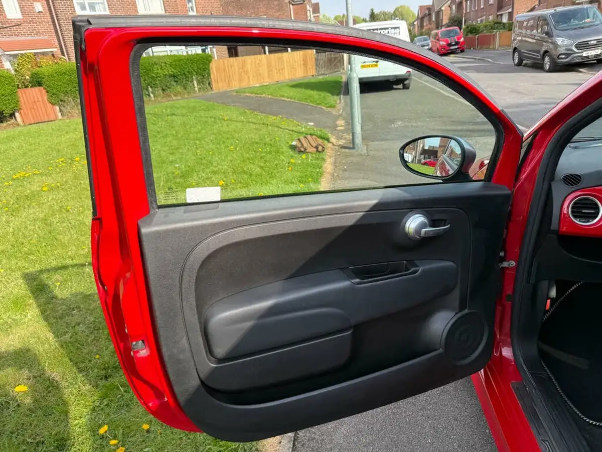 2012-fiat-500-09-street-big-24