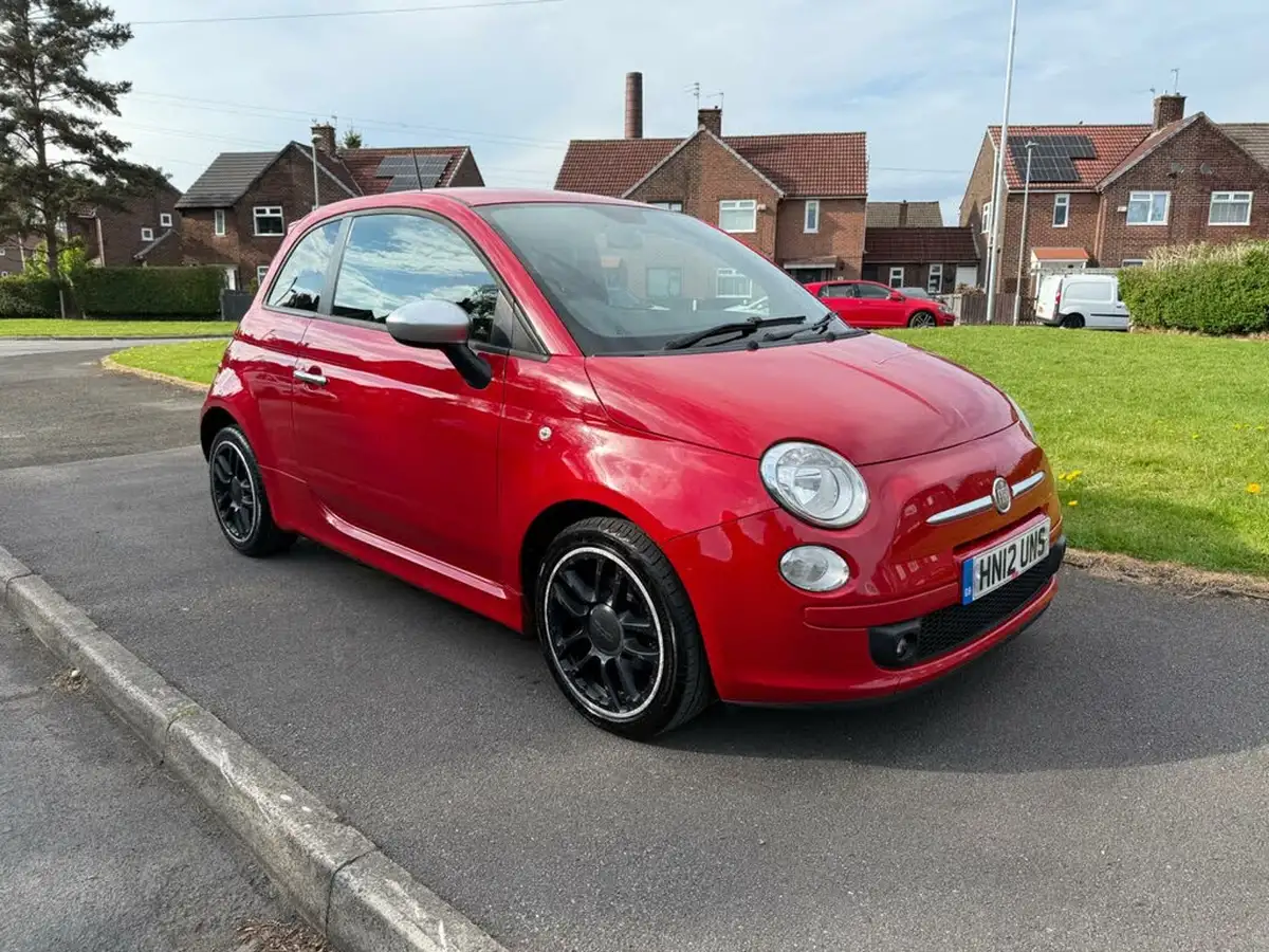 2012-fiat-500-09-street-big-0