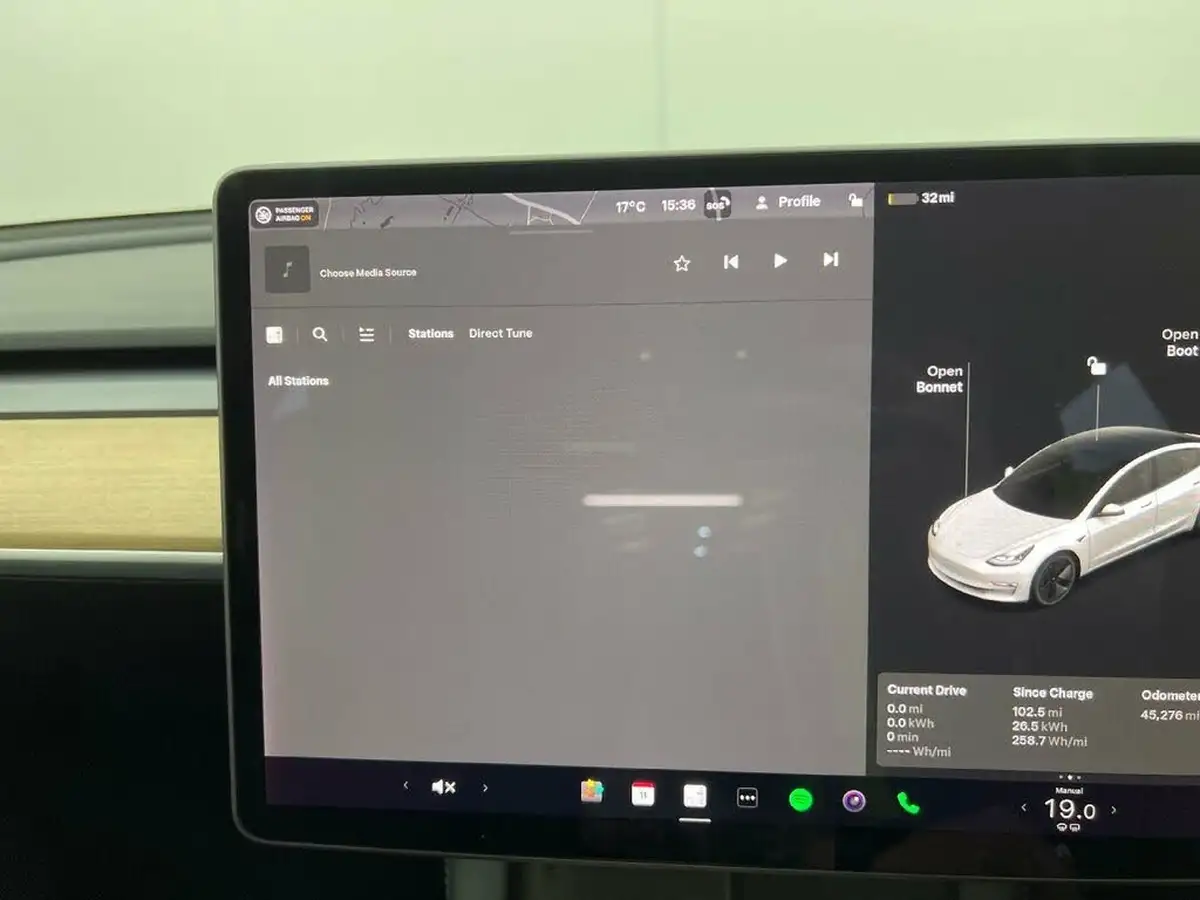 2021-tesla-model-3-e-long-range-4x4-big-17