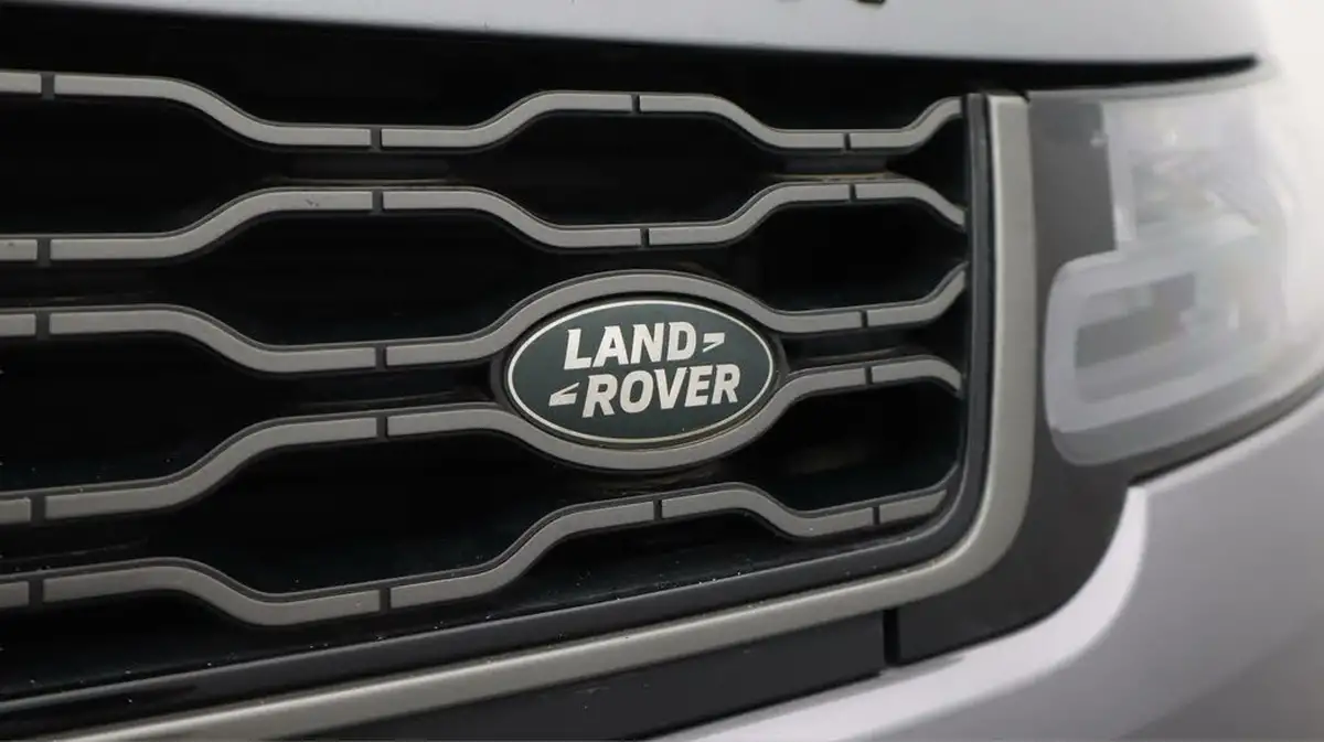 2021-land-rover-range-rover-sport-30-d300-hse-silver-big-21