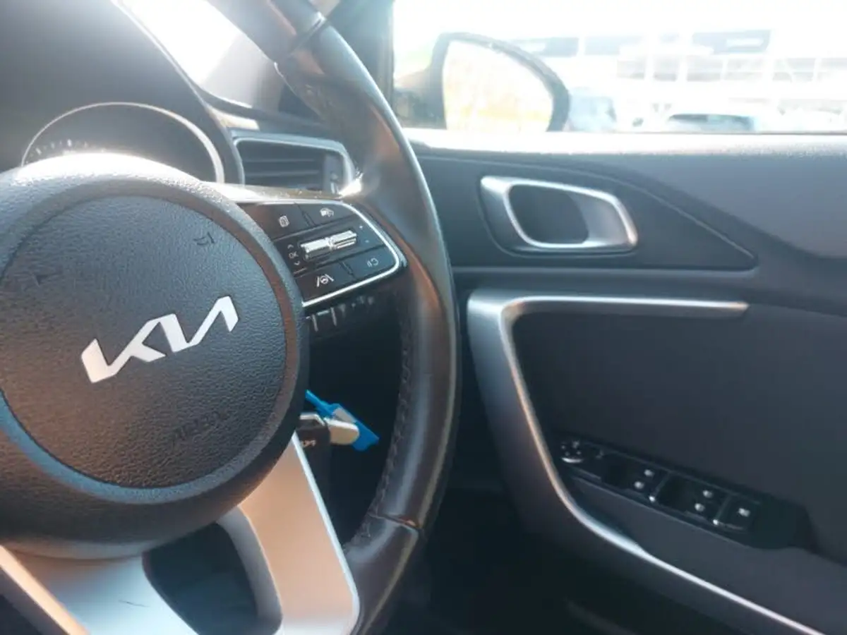 2023-kia-xceed-15-t-gdi-2-158bhp-big-17