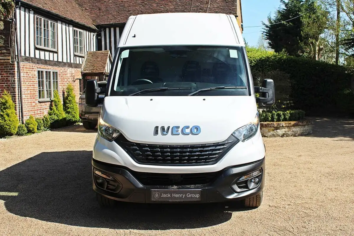 2021-iveco-daily-s-class-23td-35s14v-business-3520mm-h2-136pseu6dt-big-7