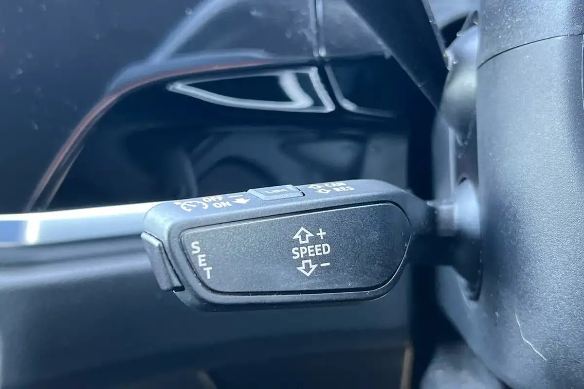 2021-audi-q3-14-45-tfsi-e-s-line-station-wagon-big-25