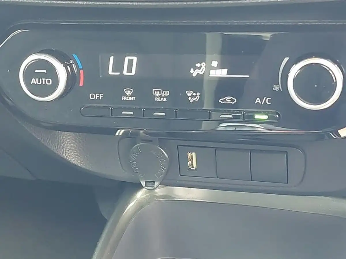 2022-toyota-aygo-x-10-vvt-i-edge-big-13