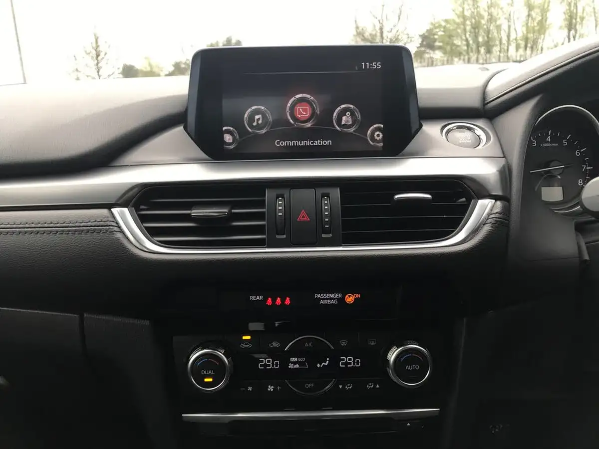 2017-mazda-mazda6-20-se-l-nav-saloon-4d-big-12