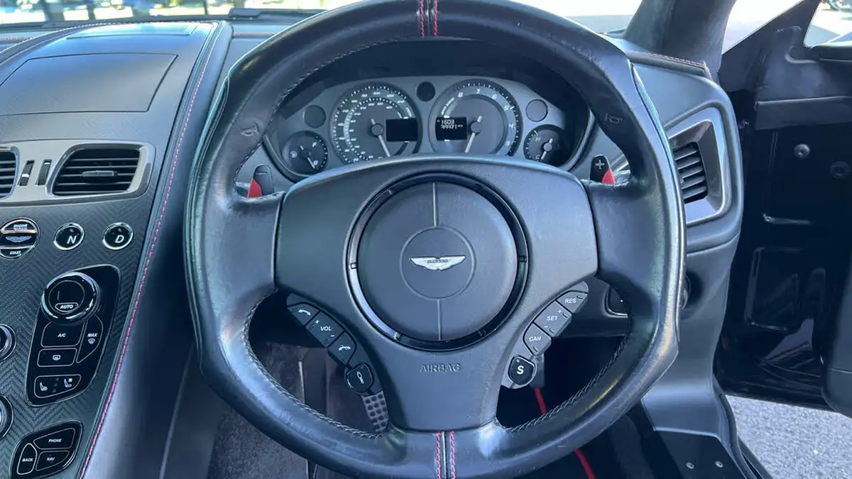 2016-aston-martin-vanquish-59-568bhp-big-9