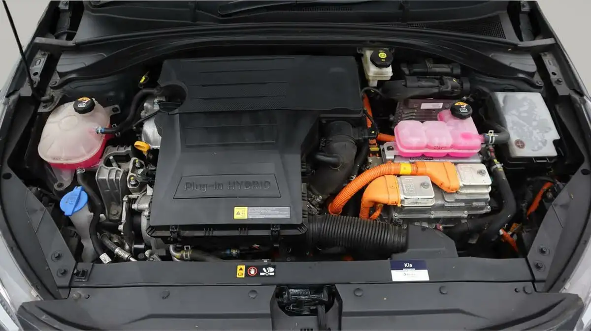 2022-kia-xceed-16-gdi-3-big-19