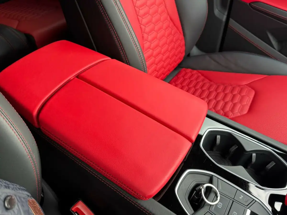 2021-lamborghini-urus-40-no-trim-big-76