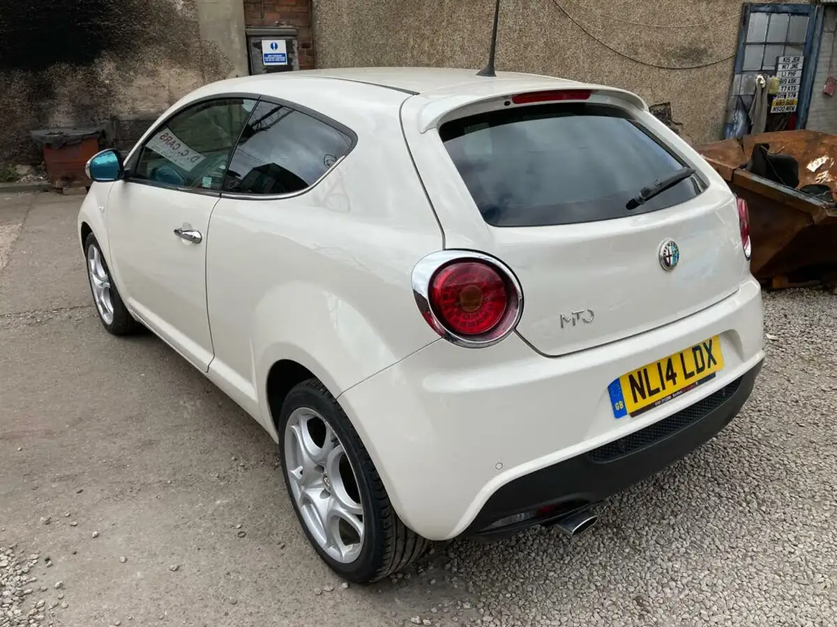 2014-alfa-romeo-mito-16jtdm-2-distinctive-big-5