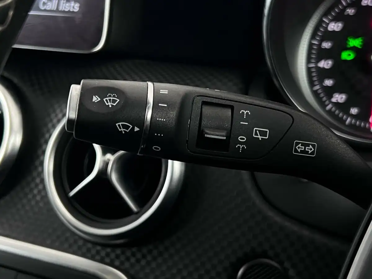 2018-mercedes-benz-a-class-21d-a200d-sport-edition-plus-7g-dct-big-19