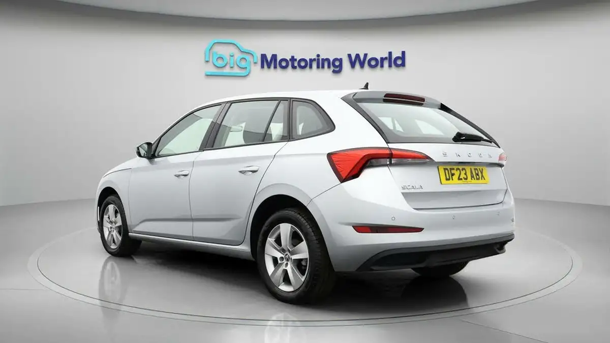 2023-skoda-scala-10-tsi-se-110ps-big-4