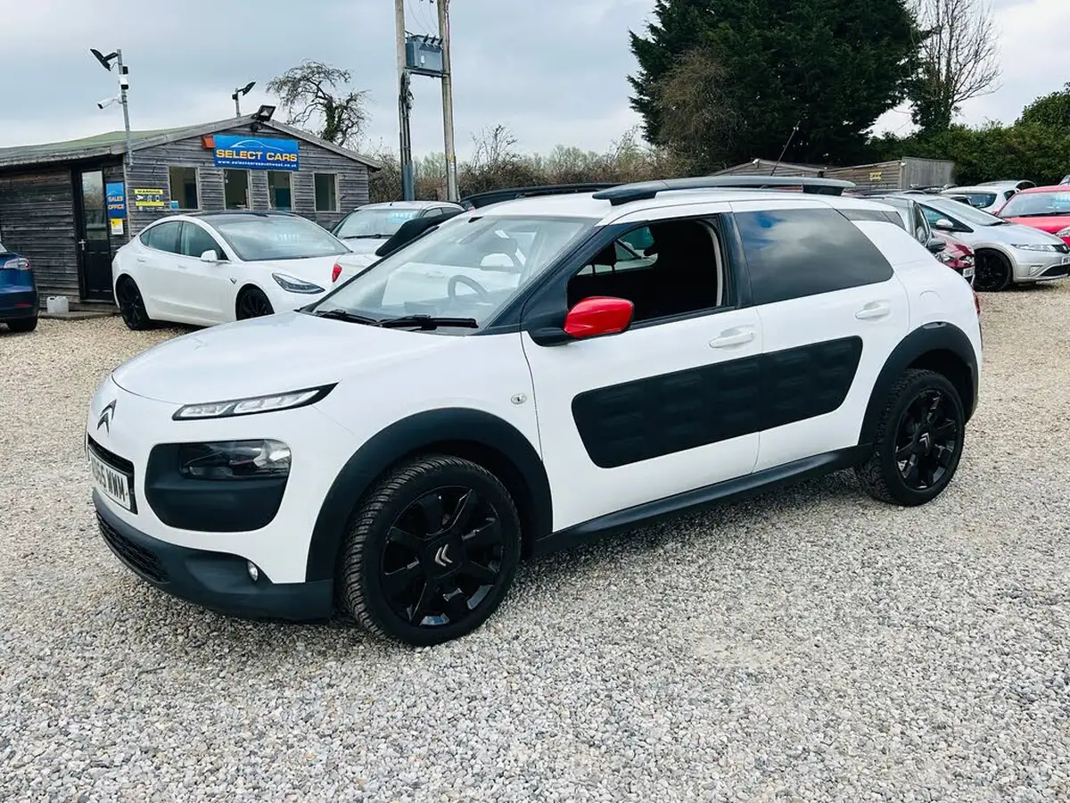 2015-citroen-c4-cactus-16bluehdi-flair-big-9