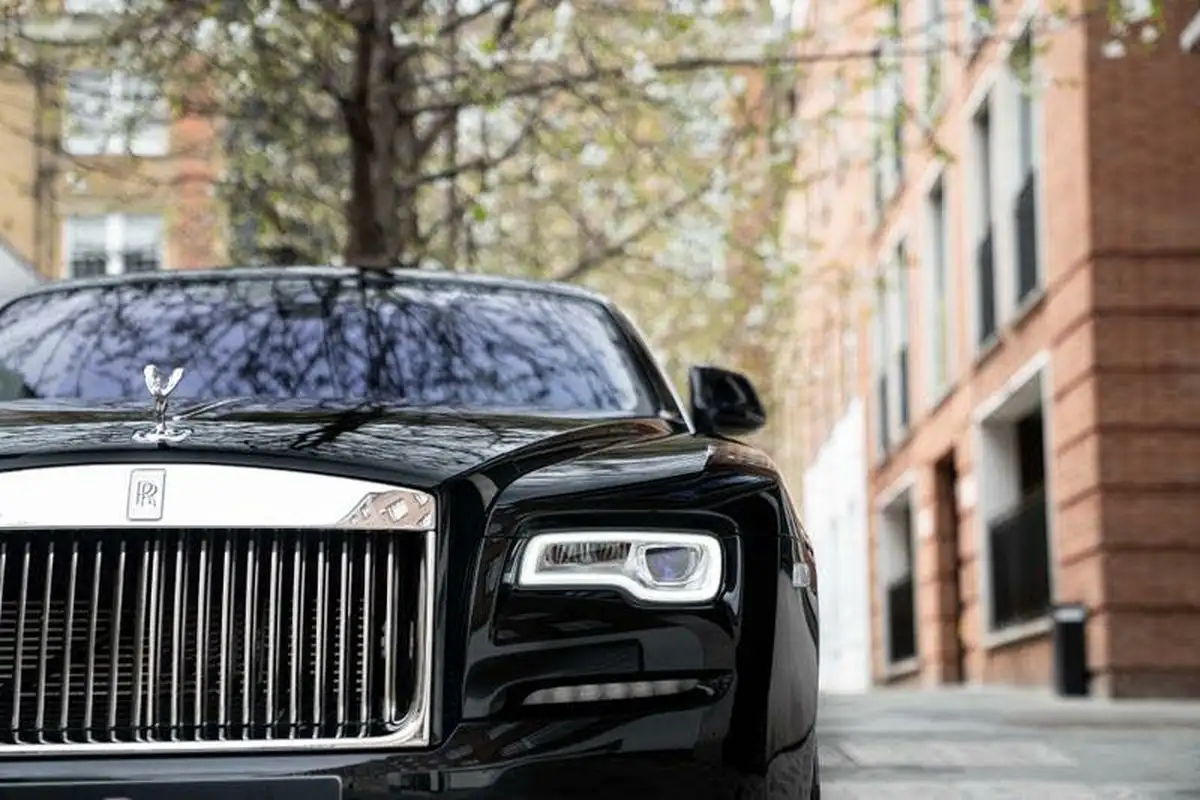 2021-rolls-royce-wraith-66-big-20