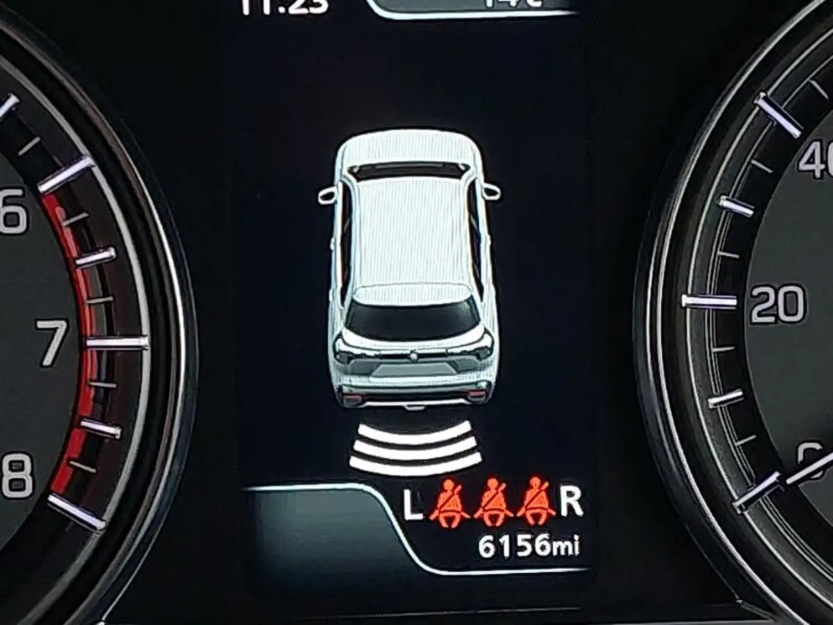 2023-suzuki-s-cross-14-boosterjet-motion-big-16
